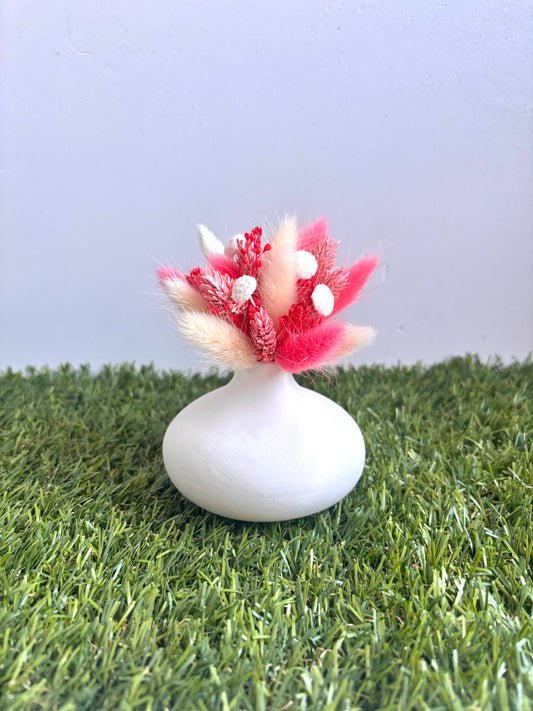 OK - Vaasje wit met mix roze en wit.
Hoogte 14cm
€16,90
Voorraad: 1
