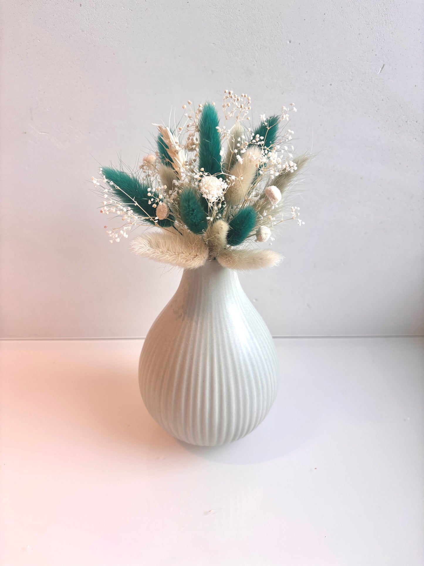 OK - Vaas lichtgroen geribbeld
Kleuren: wit, ice groen en zeegroen/turquoise

H 22cm
€24,50

Voorraad: 1