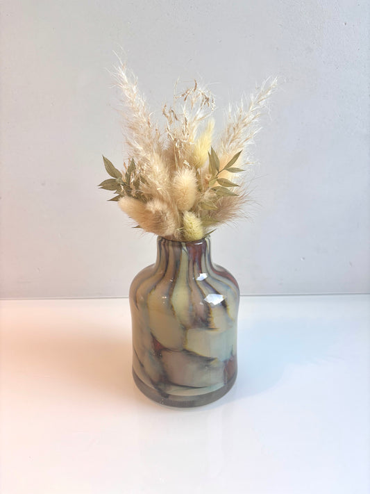 OK - Vaas met verschillende tinten; groen, blauw, bruin 
kleuren bloemen: beige, groen

H 22cm
€23,90

Voorraad: 1